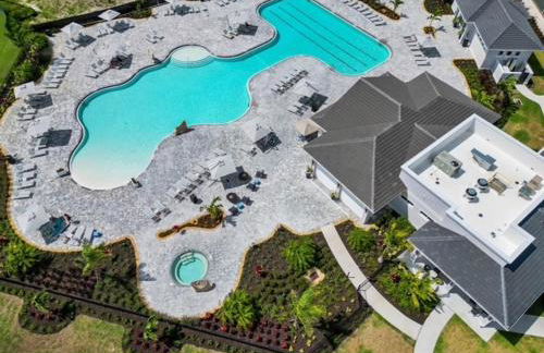 Third-Floor National Golf Course Condo 3BR 2BA, Full Amenities & Ave Maria Access - Photo 1