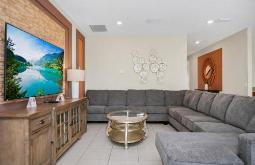 Spectacular Home Near Disney With Private Pool, Movie Theater And Pool Table With Waterpark & Resort Access - 332Sf - Foto 53