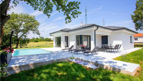 Beautiful Home In Rasa - Photo 1