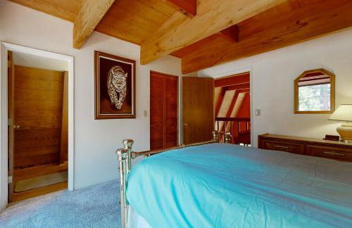 Sierra Nevada Hideaway Cabin with Deck, Mtn Views - Foto 13