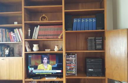 Yellow House - Photo 55