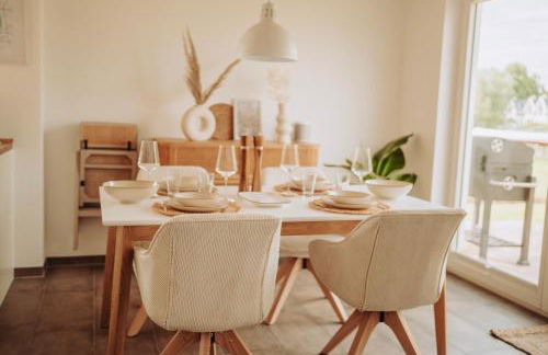 Malerisch am See mit Kamin, Sauna & Whirlpool - Foto 9