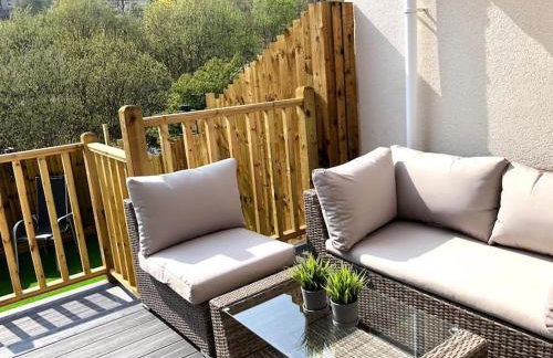 Rhondda Valleys with Breathtaking Riverside Views - Foto 20