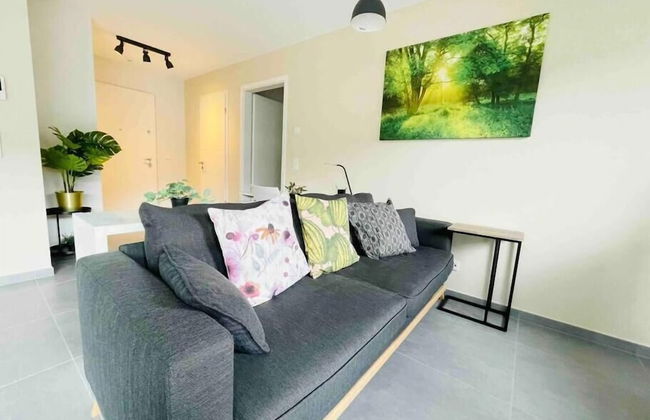 Luxury New Flat with Terrace & Parking - Photo 1