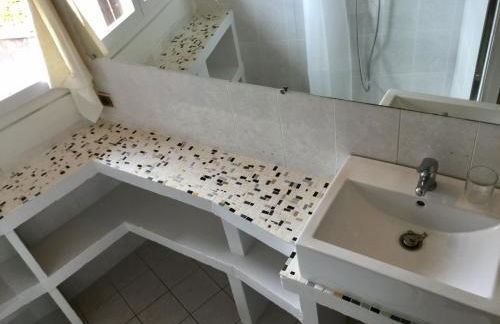 La petite maison d’à côté, au n°11 - Foto 14