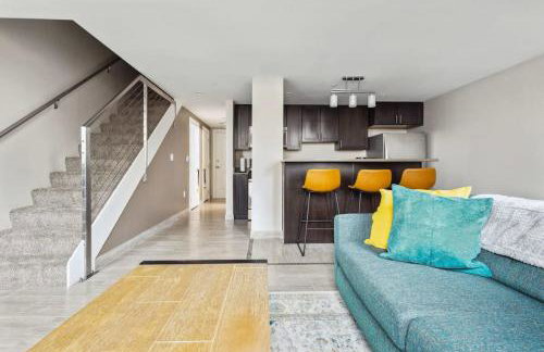 2BR Executive Downtown Apartment by ENVITAE - Foto 10