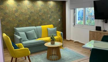 Urban Garden Suite-Samos Center - Photo 1