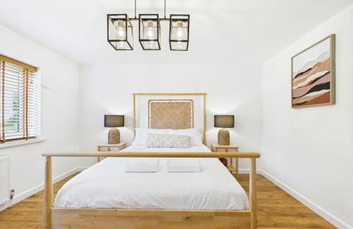 Luxury Beach Stay with Hot Tub - Foto 41