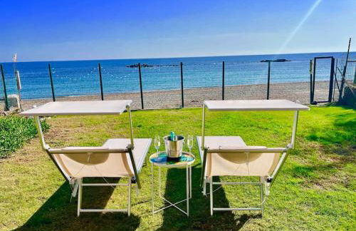 Paradise Beachfront Villa, Porto Columbu, Sardinia - Foto 2