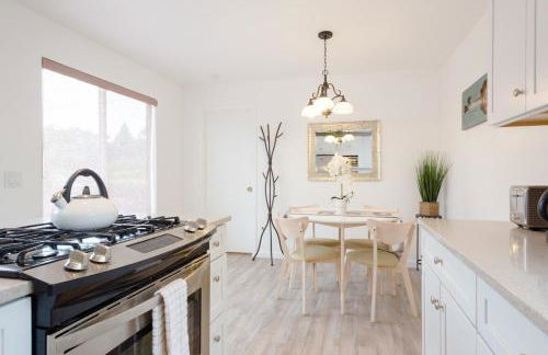 Charming Sonoma Cottage 2BD and 2BA Close to Plaza - Foto 20