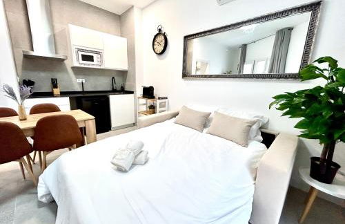 Strategic Stay-Unlock Valencia's Best-Kept Secret - Foto 49