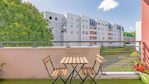 Séjour Cosy - 5 min Aéroport Orly - Parking Privée & Terrasse - Foto 4