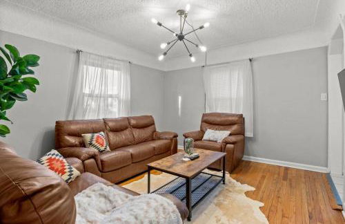 3 Bedroom Fenced Backyard Pets Welcome Sleeps 6 - Foto 2