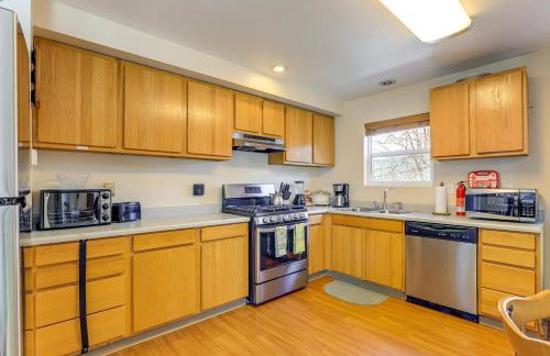 Hot Tub & Decks: Central Hood River Townhome! - Foto 7