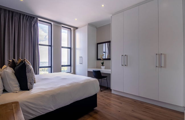 Sandton Smart Apartment Seventeen - Photo 4