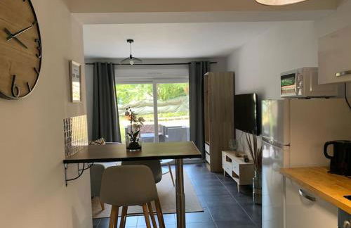 Le Cocon - grande terrasse - calme - proche gare - Foto 8