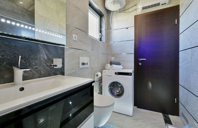 House 1971 - Photo 36