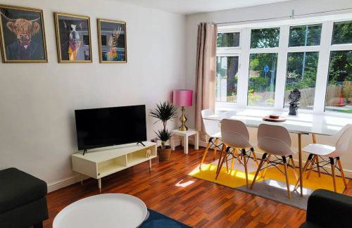 BIG 7xGuest House 3xVan Locked CarPort Garden Leeds & Bradford - Foto 54