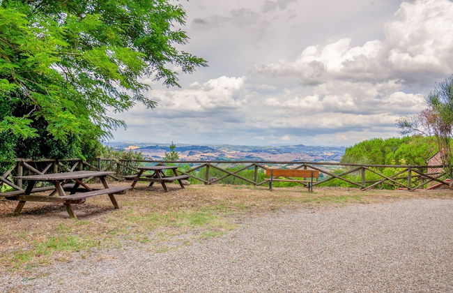 Spacious Tuscany Retreat - Foto 27