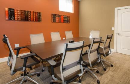 Holiday in LA- Koreatown Retreat with Free Parking, Pool and Sauna - Photo 9