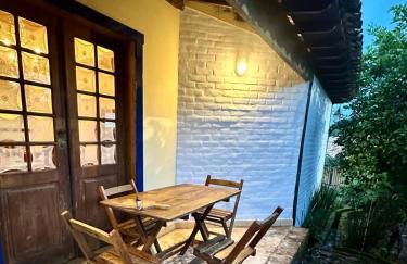 Casa Rústica - 3 vagas de garagem - Pet Friendly com vista para Serra de São José - até 8 hóspedes - Foto 11