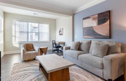 Landing Stylish 3BD Clubhouse Gym - Photo 1