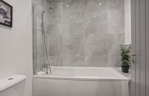Regent Apartments, York - Photo 2