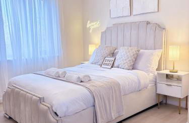 Luxury 2 bedroom Leeds City Apartment with Free parking & Jacuzzi bath - Foto 1