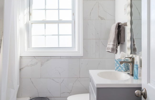 Spacious 6BR /2.5 Bath in Highlands! - Foto 19