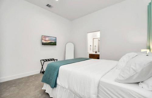 BlissHaven Luxe & Spacious in Downtown Houston with Soaking Tub ,Rooftop and free Parking - Foto 2