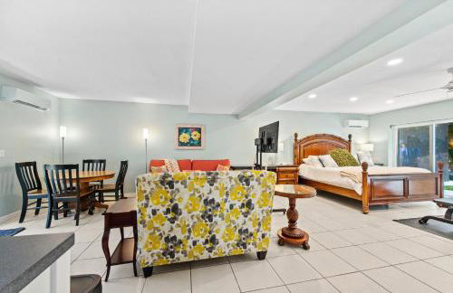 Seaside oasis studio with heated pool - Foto 16