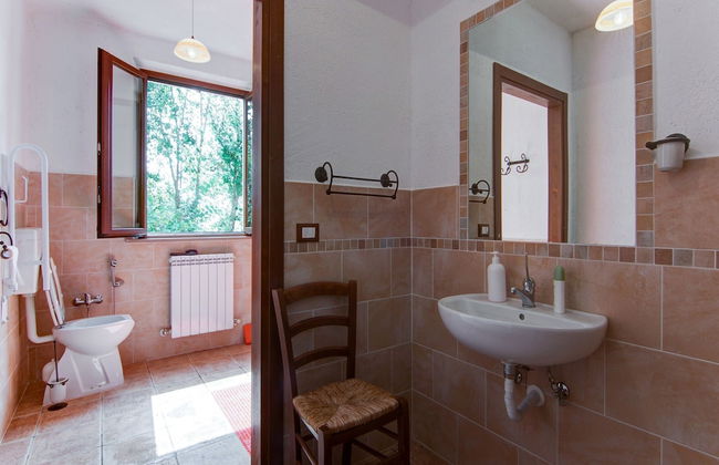 Belvilla by OYO Hillside Villa With Pool - Foto 16