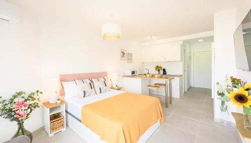 Fuengirola Sun Studio with terrace 9th floor by 10ToSea - Foto 2