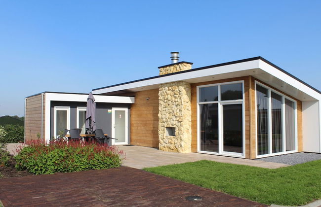 Charming Retreat for Your Escape - Photo 34