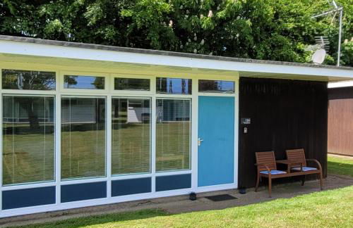 Stonesthrow 184 Broadside Chalet Park Stalham - Photo 1