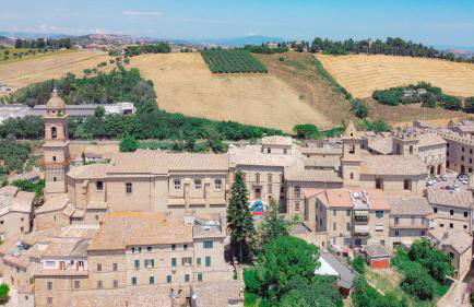 Relax & Views in Le Marche by Host Hero - Foto 5