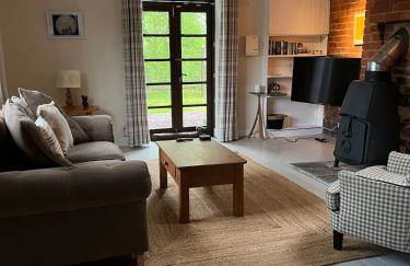 The Smithy, Wonderful Riverside Accommodation - Photo 1