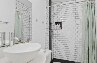 Spacious home w private pool & game room - Foto 36