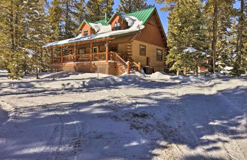 Rustic Duck Creek Village Cabin with Fire Pit! - Foto 27