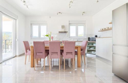 Villa Hirundinidae - Photo 14