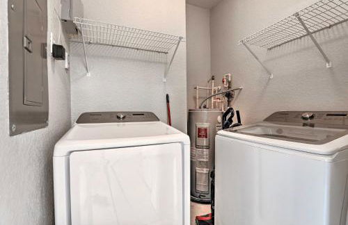 Lake-View Condo with Pool Access 6 Mi to Disney! - Foto 14