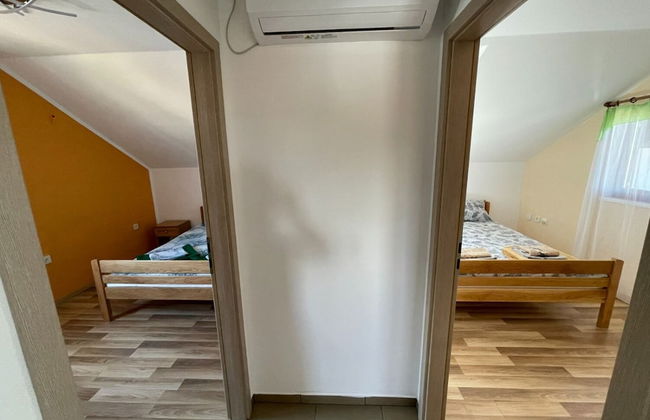 Jenny - 300m to the Beach - A1 - Photo 15