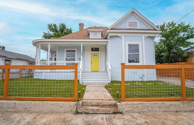 Trendy Historical Home Near Downtown Attractions - Foto 35