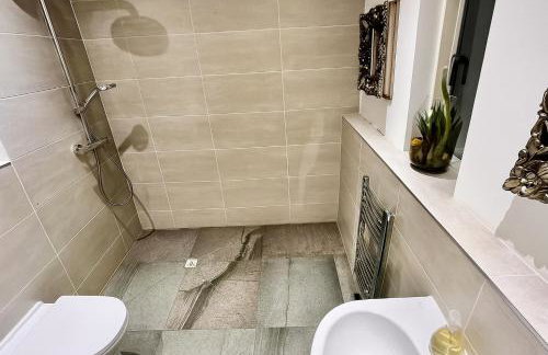 Countryside Retreat - Indoor Pool, Sauna, Hot Tub - Photo 17