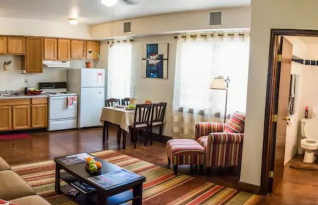 Evie's apartment - Photo 46