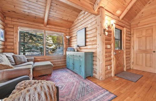 The Hillside Hideaway at Crystal Lake - Great Spa! - Foto 22