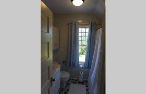 Renovated 1928 bungalow on a former asylum campus - Foto 22