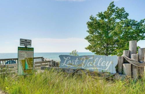 Walk to Semi-Private Beach Lake Michigan Getaway - Foto 32