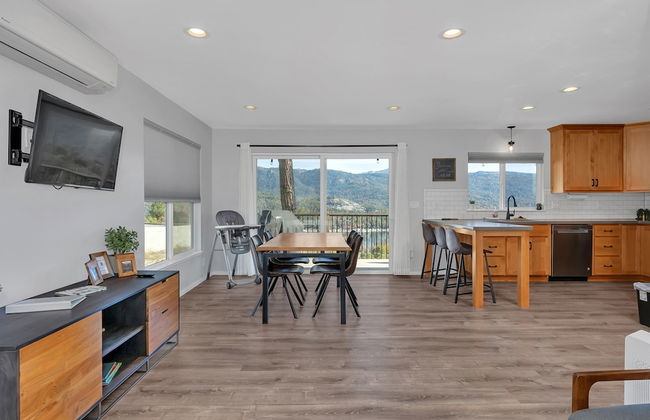 Modern 2bd Cabin With Stunning Views of Bass Lake - Foto 9