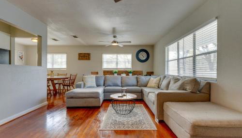 Sunny Fort Walton Beach Vacation Rental with Yard! - Foto 1